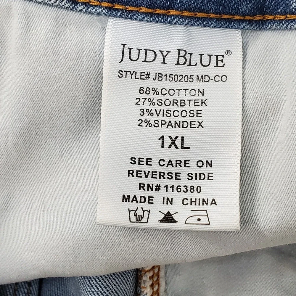 Judy Blue Women Shorts 1XL Light Blue Denim Cuffed JB150205 6